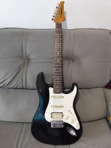 Guitarra Stratocaster Lyon by Washburn HSS