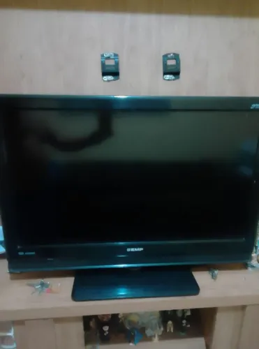 Televisão Semp Toshiba pra retirada de peças