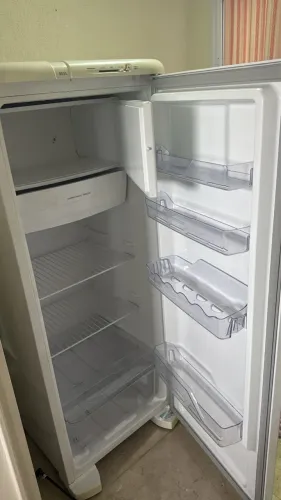 GELADEIRA ELECTROLUX