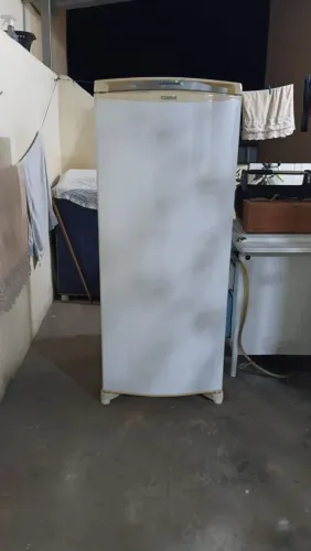 Geladeira Consul semi nova