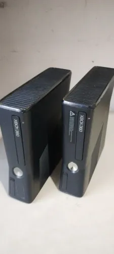 3 XBOX 360 para Consertou ou Retirada de peças.