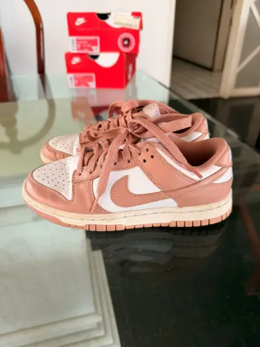 Nike Dunk Low Rosa e Branco