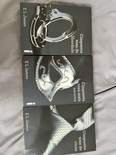 Trilogia 50 tons de cinzas
