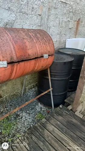 Tambores de 200 litros de metal