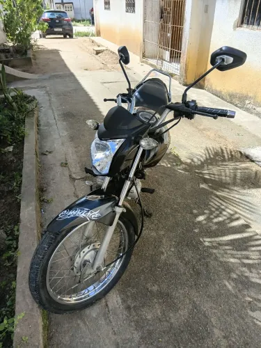 Honda CG 125 e 2018 tem uma multa para negociar. Pago só 2025