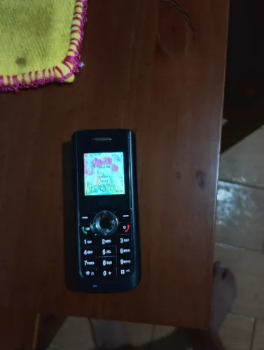 Vende-se celular quebra galho 
