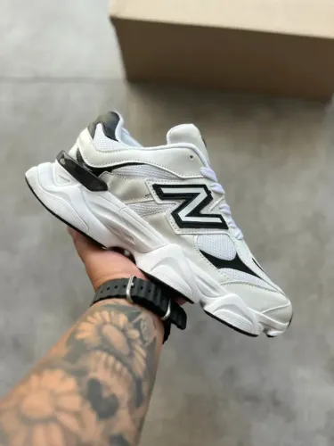 Tênis New Balance 9060 Couro Unissex Cor: Branco/Preto - Disponível 34 AO 43