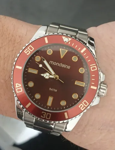 Lindo relógio original MONDAINE diver's, exemplar de coleção em estado de novo.