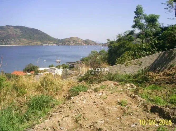 Terreno à venda, 535 m² por R$ 600.000,00 - São Francisco - Niterói/RJ