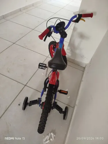 Bicicleta capitão América 