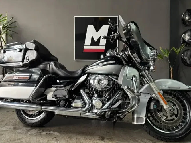HARLEY-DAVIDSON ELECTRA GLIDE ULTRA LIMITED FLHTK 2012 40.000km - Único dono - Baixa km