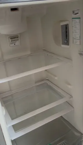 Geladeira cônsul 220