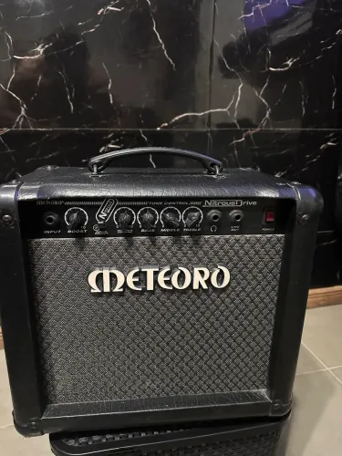 Amplificador Meteoro Nitrous Drive - Ótimo Estado!