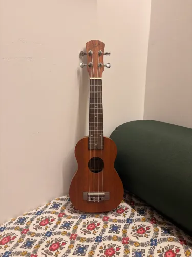 Ukulele perfeito estado Winner