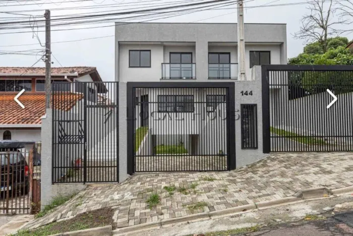 Oportunidade no Boa Vista Sobrado com Terreno Amplo e Suíte com Sacada!