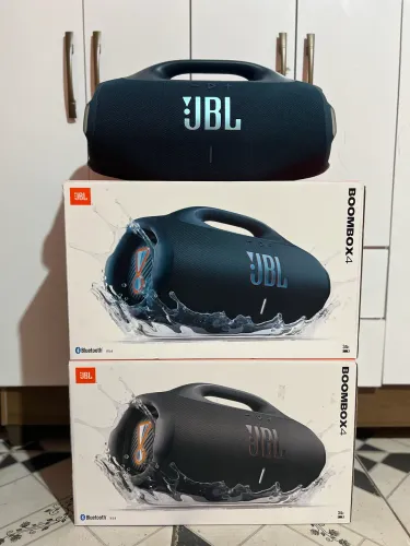 Bombox 4