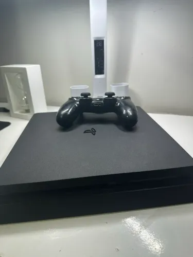 Ps4 Slim + Controle e Jogos