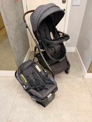 Carrinho e bebê conforto Graco