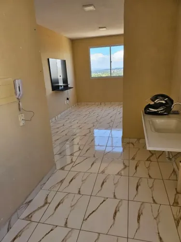 alugo imóvel contendo 42 metros quadrados com 2 quartos