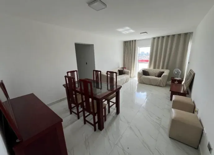 R$3200 Alugo apartamento no edf Village Pajuçara a 100 m da praia!