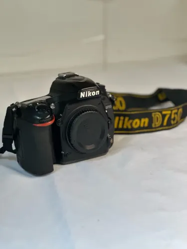 Nikon D750