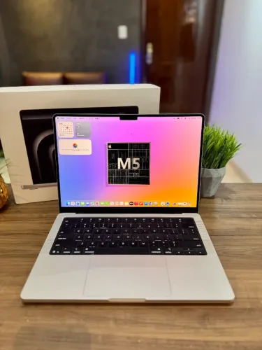 Macbook Pro M5