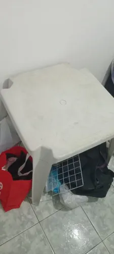 Mesas e Cadeiras