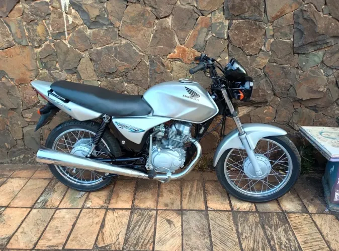 Titan 150 - leilão com nota fiscal