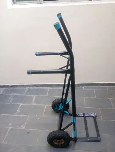 Carinho de Carga com Isopor