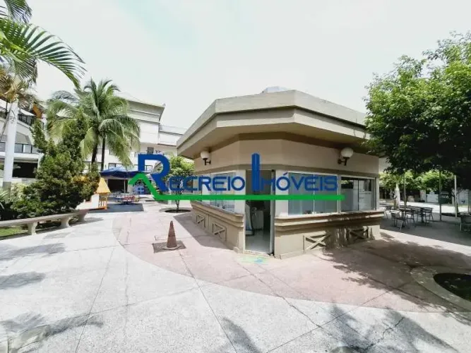 Excelente quiosque na praça de alimentação no time center Recreio