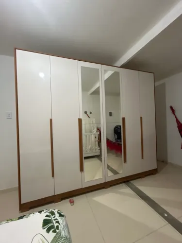 Guarda Roupa seminovo