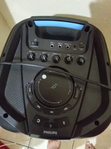 Caixa de som Philips 1300 watts novinha