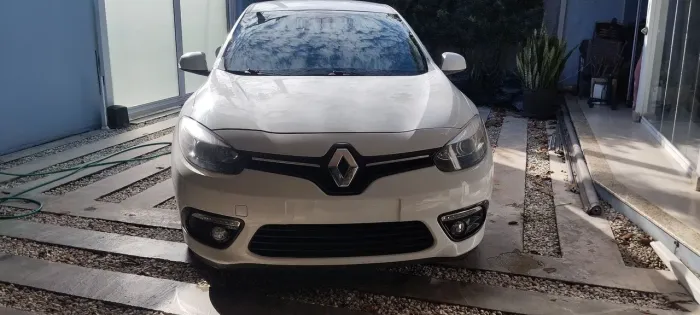 Renault Fluence Sed. Dynamique 2.0 16V Flex Aut. 2015