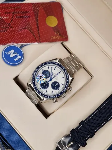 Relogio Omega Speedmaster Super Eta Snoopy Novo (Snoopy se movimenta) com 2 pulseiras