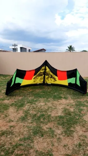 Kite Ozone Catalyst 8 m² com barra