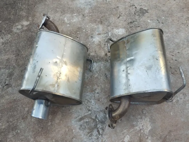 Par de silenciador de escapamento subaru foester