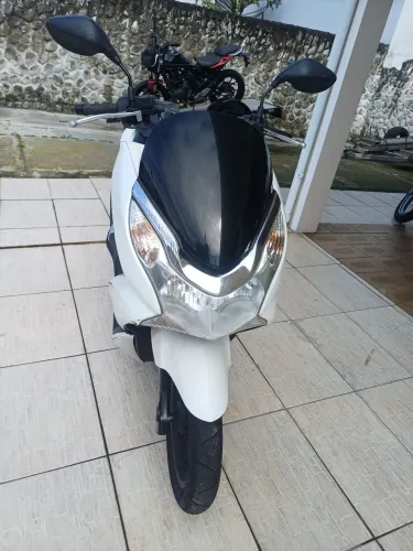 Vendo PCX 2015 / REPASSO <br>VALOR DE TABELA FIP<br>$11.790<br>VENDO POR $9.900,00