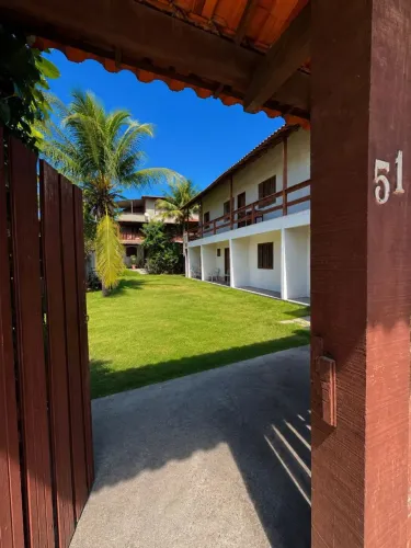 2 CASAS DE condomínio 2 QUARTOS melhor localização de Itaúna !!!