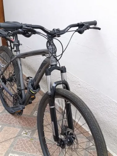 bicicleta urbana aro 29 semi-nova