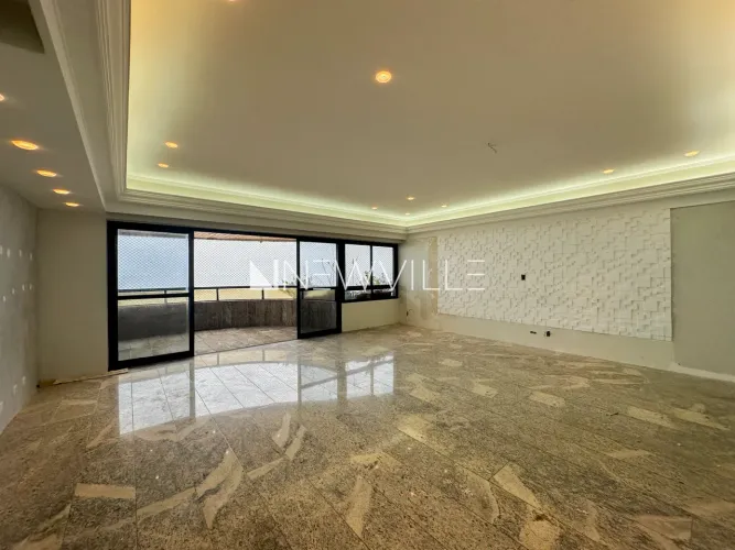 Apartamento à venda no Condomínio Príncipe de Andorra, em Boa Viagem 218,75m², 4 suítes,