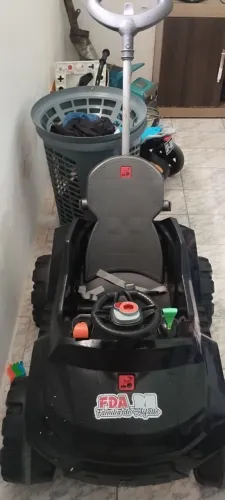 Jipe quadriciclo da marca brinquedos 250