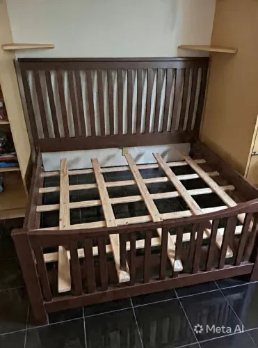 Cama Casal Madeira Maciça com Estrado Reforçado - Sustentável