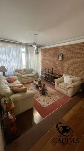 Casa comercial para locação na Vila Geraldo - Penha!