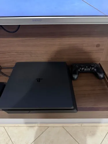 PS4 Slim