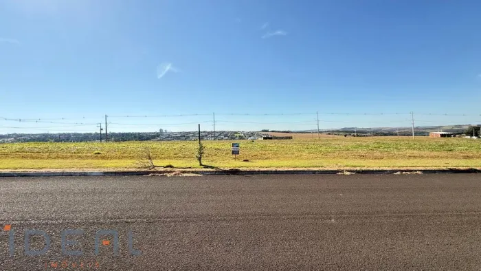 Terreno a venda no bairro Jardim Castanheira - Maringá/PR