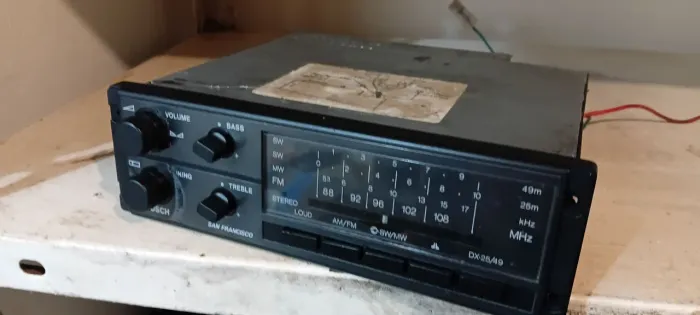 Auto rádio Bosch são Francisco funcionando ,LUZ DI PAINEL QUEIMADA 