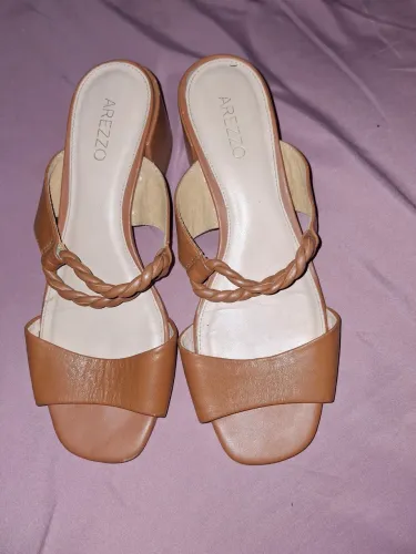 Sandalia Arezzo 37
