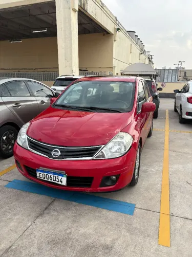 Nissan Tiida SL 1.8/1.8 Flex 16V Aut. 2011