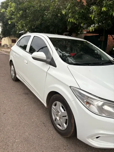 Chevrolet Onix JOY Hatch 1.0 8V Flex Mec. 4P 2018