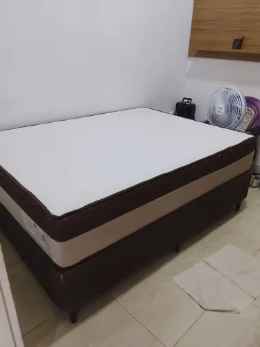 vende se uma cama box casal seme nova